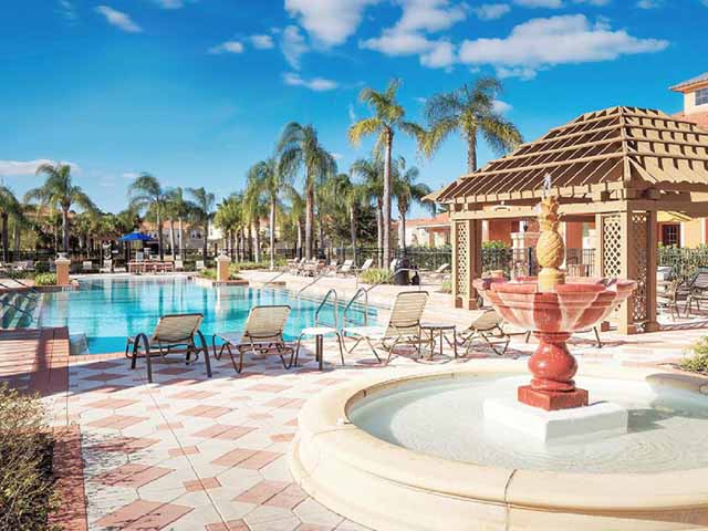 Bella Vida Resort Pool 1
