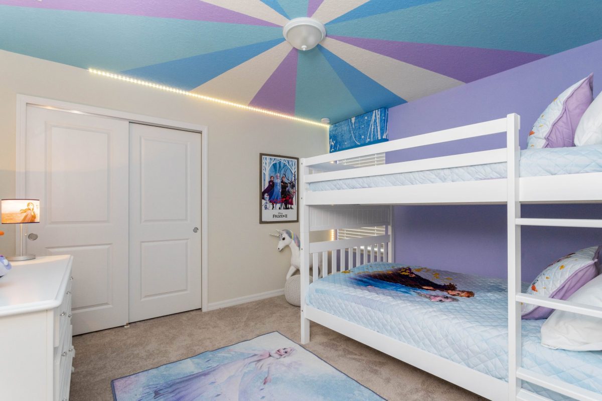 Stay in Luxury Frozen bedroom