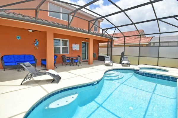 131 shaded lanai