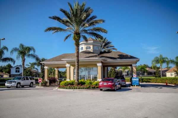 Windsor Palms Gated Entry