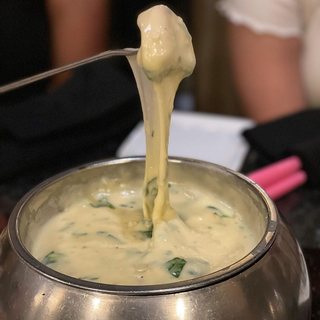 Magical Dining Melting Pot