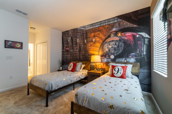 Harry Potter themed kids twin bedroom