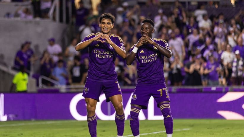 Orlando city soccer team celebrating goal