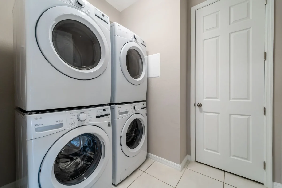 Laundry room in one of our vacation rentals near Disney. 
