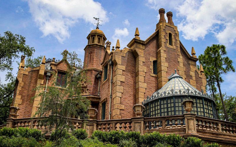 The haunted mansion in Magic Kingdom 
