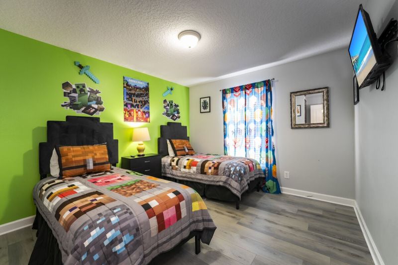 Minecraft themed bedroom in a vacation rental near Disney managed by Orlando rent a villa 
